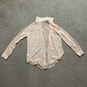 Princess Polly Button down!